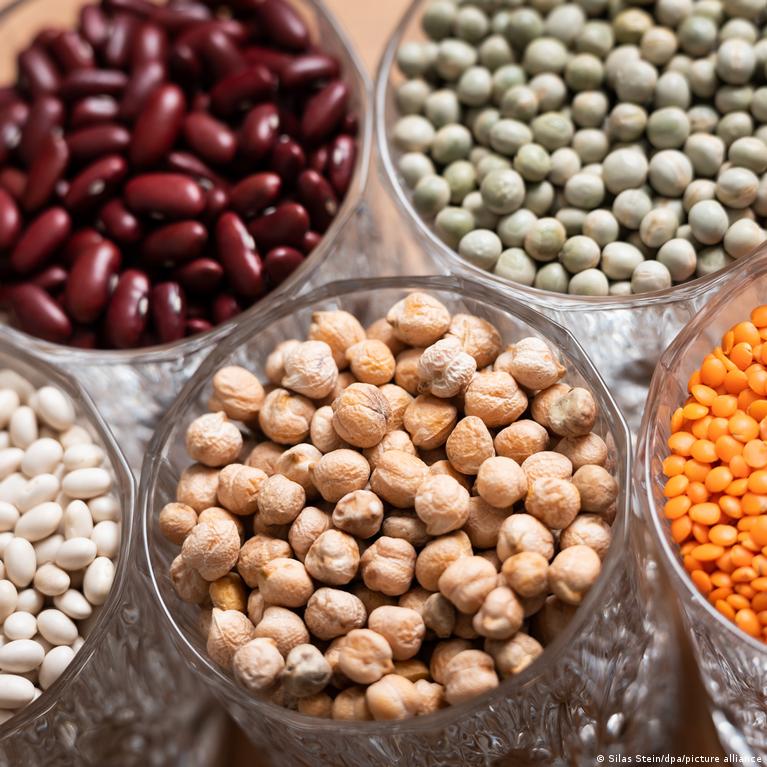 كيف تسهم البقوليات في تحسين الصحة الجسدية ؟