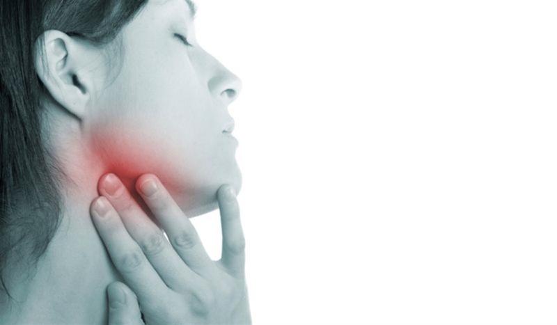 الغدة تحت الفك السفلي والحالات الصحية التي تصيبها