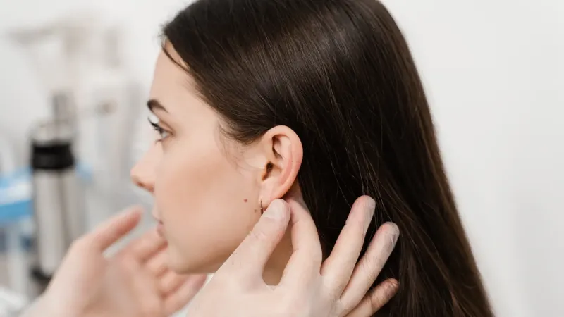 ماهي أسباب تشوهات الأذن ؟