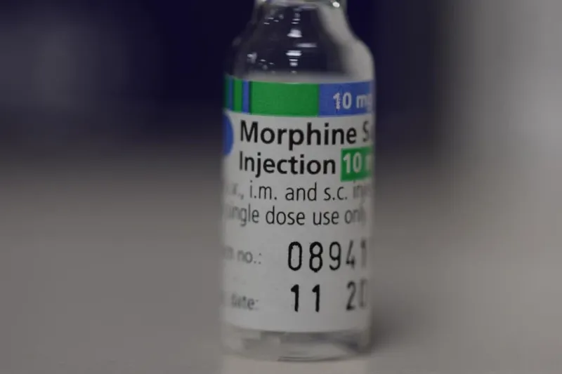 مورفين (morphine) لتسكين الألم